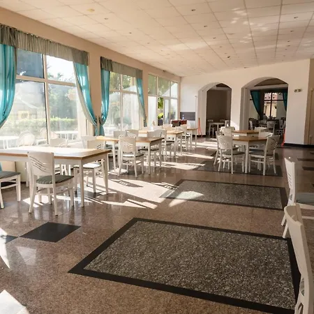 Aurora Hotel