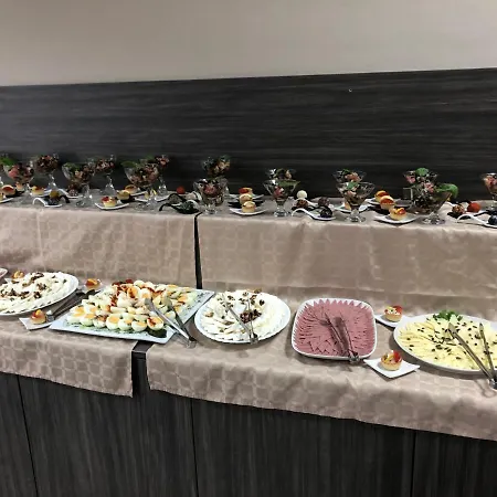 Отель Aurora 3*