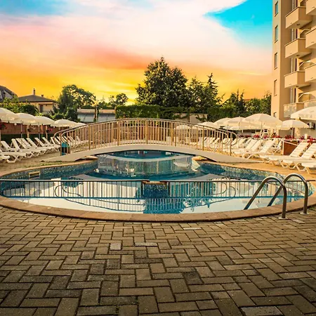 Aurora Hotel