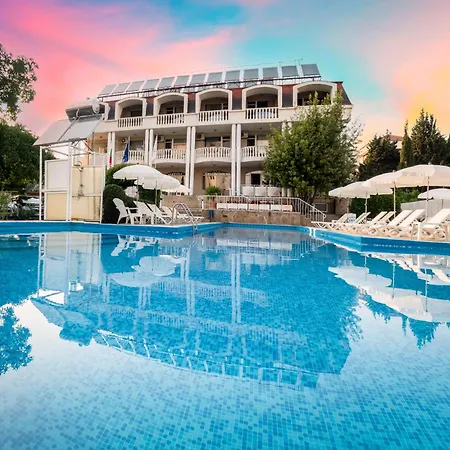 Aurora Hotel Saints Constantine and Helena