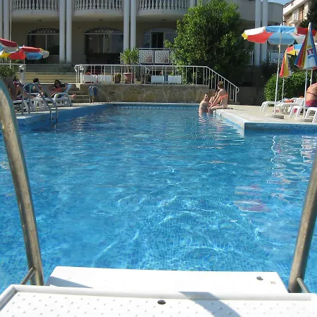 Aurora Hotel 3*
