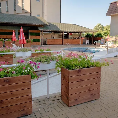 Aurora Saints Constantine and Helena