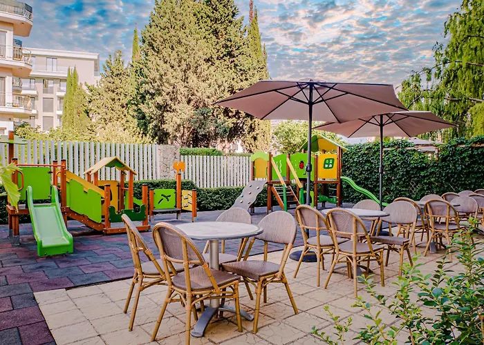 Aurora 3* سينتس قسطنطين وهيلينا